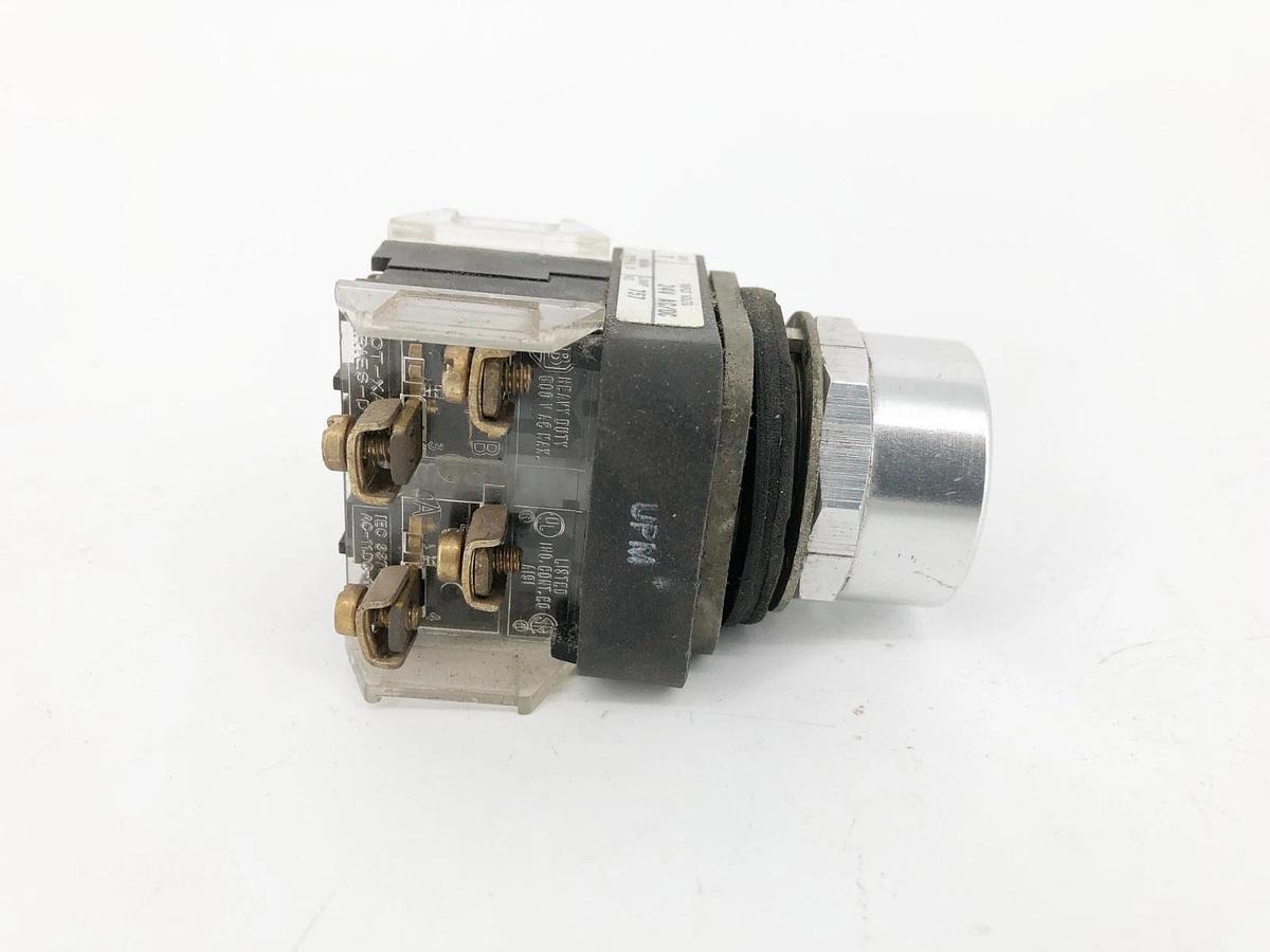 New Allen-Bradley 800T-QB24 Ser. T Pushbutton 24VAC/DC No Box Missing Cap/Bulb