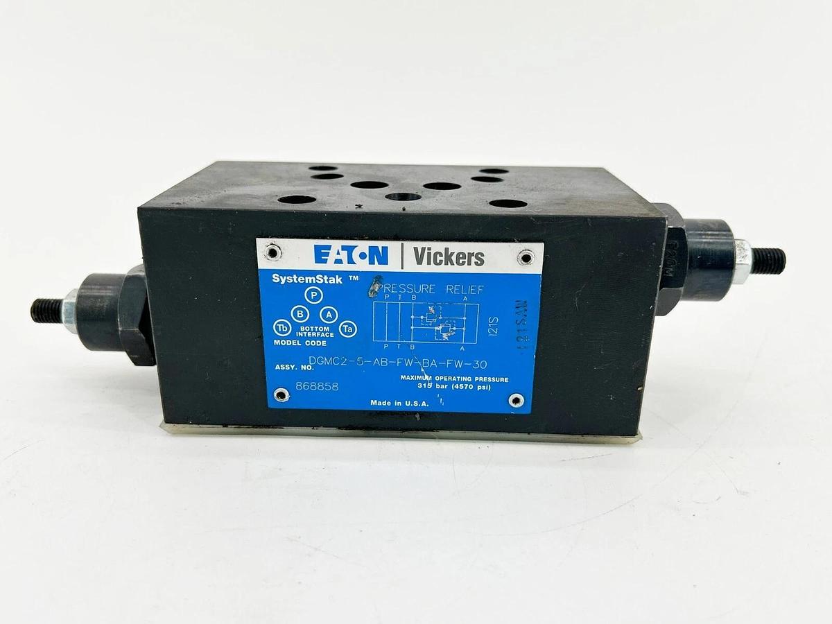 New Eaton Vickers DGMC2-5-AB-FW-BA-FW-30 Pressure Relief Valve 868858 - No Box
