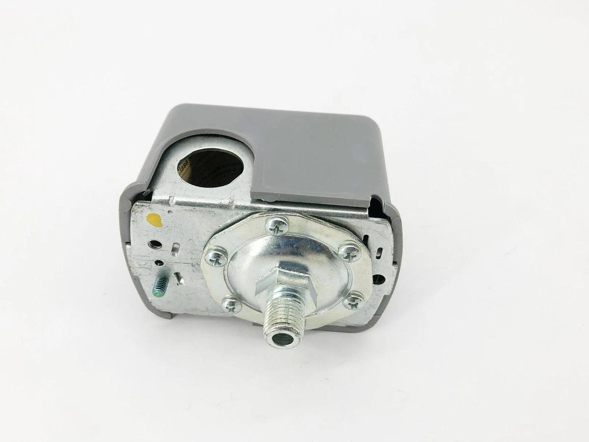 New Square D 9013FHG19J39 Pressure Switch 575V 1HP