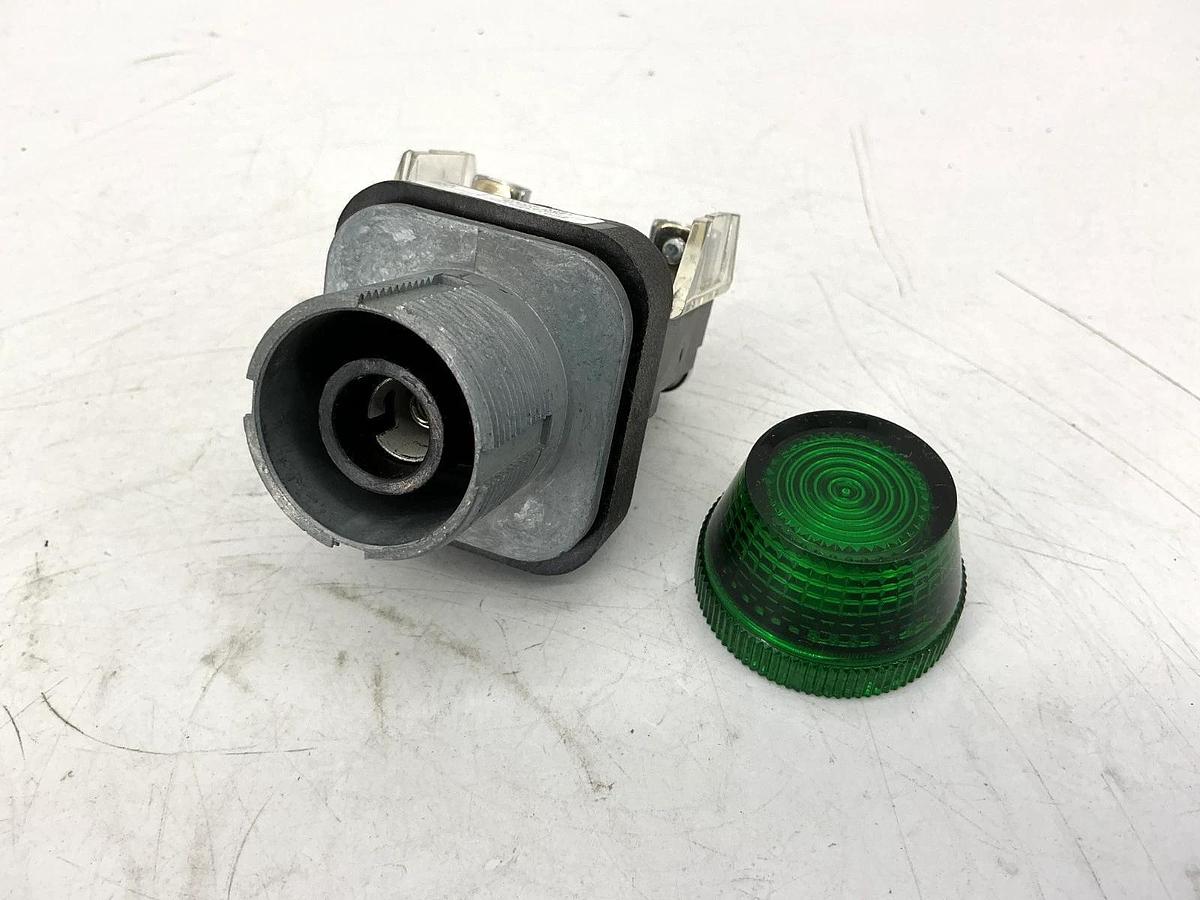 New Allen Bradley 800T-QH10G Ser T Pilot Light LED Green Lens 120V - No Box