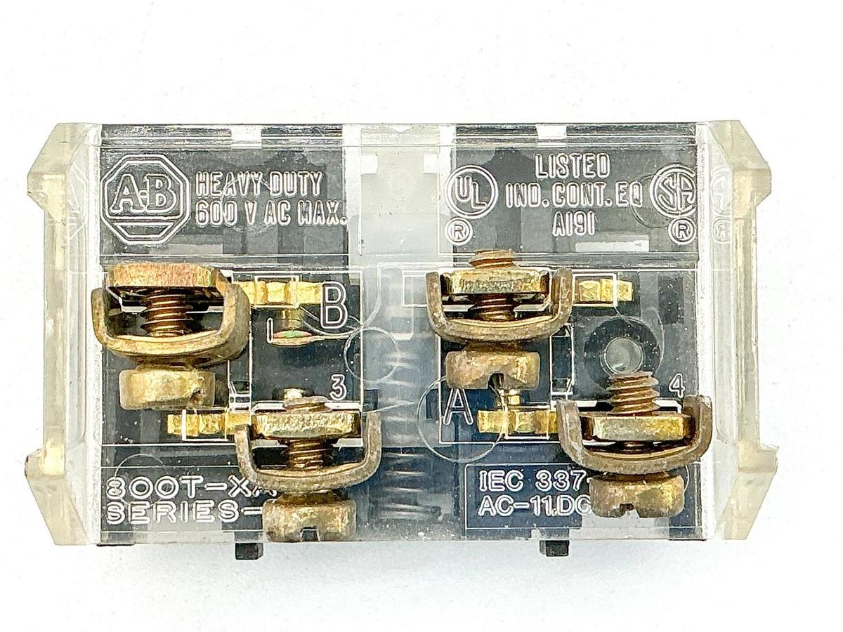 Used Lot of 4 Allen Bradley 800T-XA Contact Block Ser.D