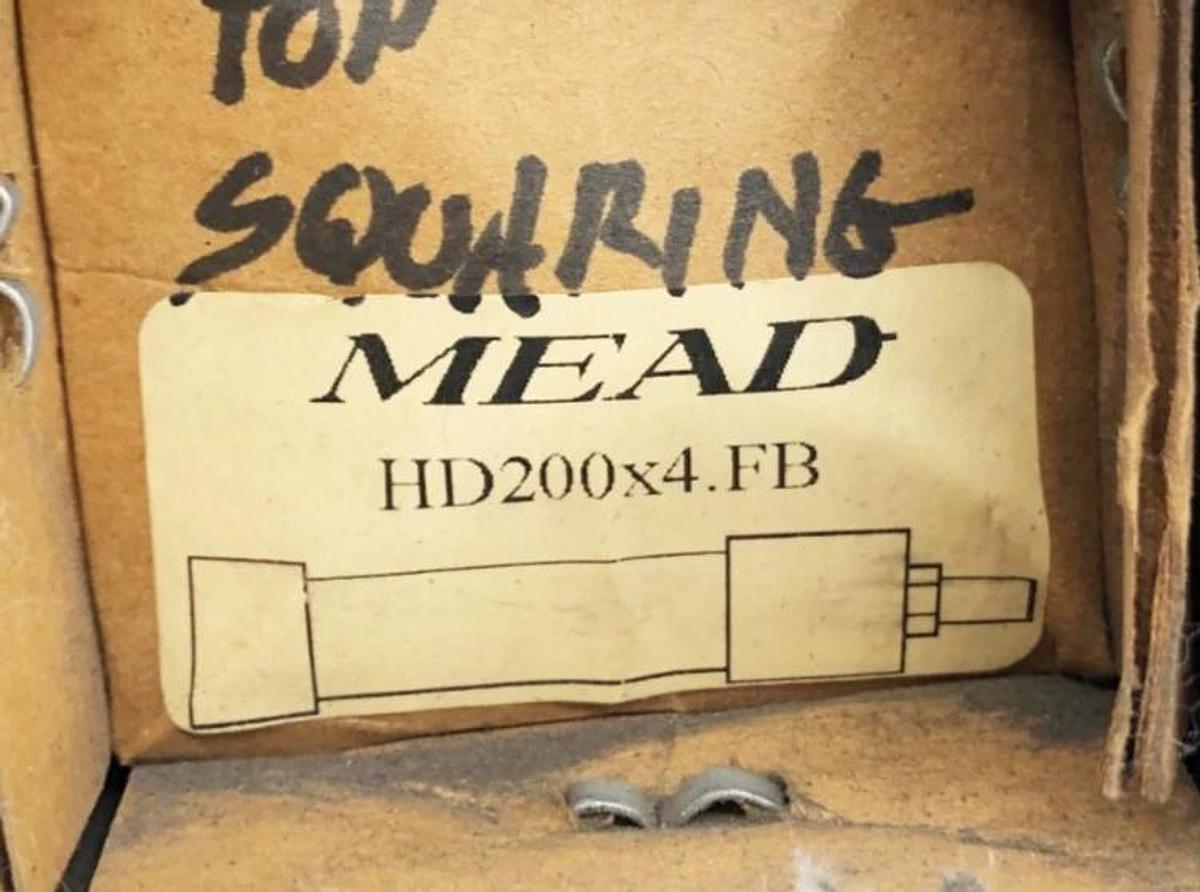 New Mead HD200x4.FB Pneumatic Cylinder 2" Bore 4" Stroke