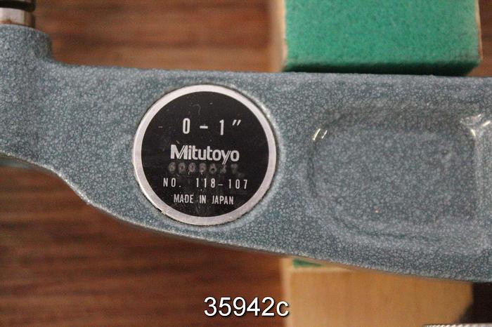 Used Mitutoyo 118-107 0-1" Outside Micrometer #35942