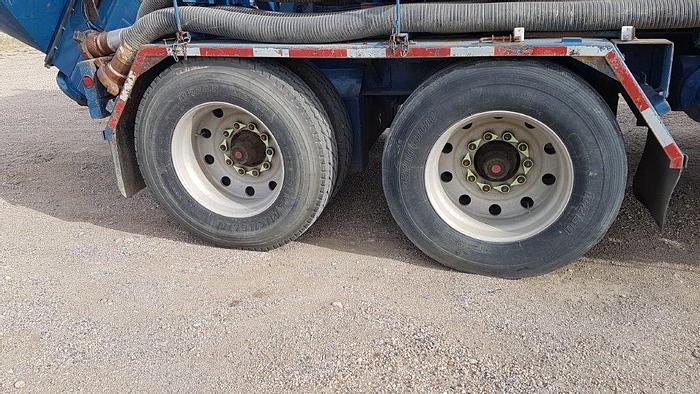 Used 1997 Peerless Hydra Frac Oilwell Cementing Blender Trailer