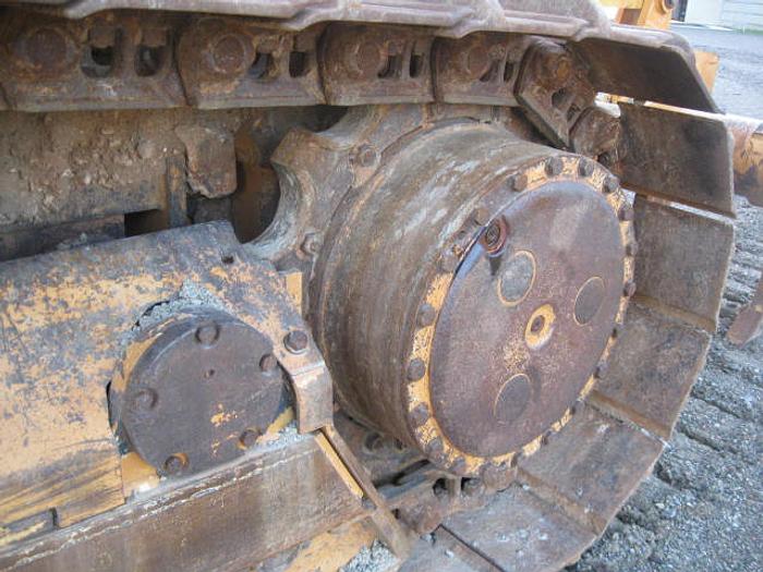 Used 2010 CASE 1650L