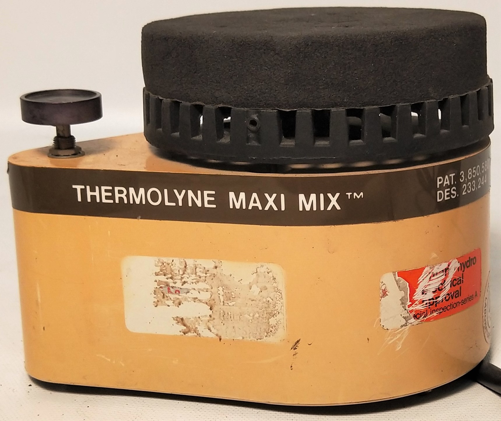 Used Thermolyne MaxiMix I 16700 Vortex Mixer