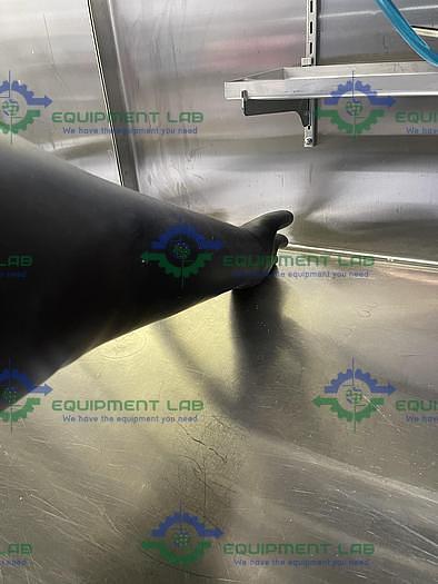 Used VAC Nexus 100039 Four Glove Chamber w/ VAC TE555 Monitor and Edwards RV12