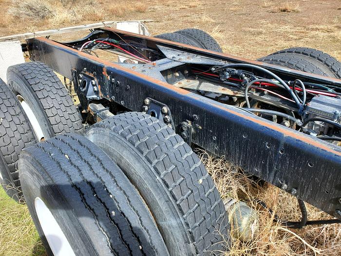 Used Sterling L7501 Chassis Truck - Allison Trans