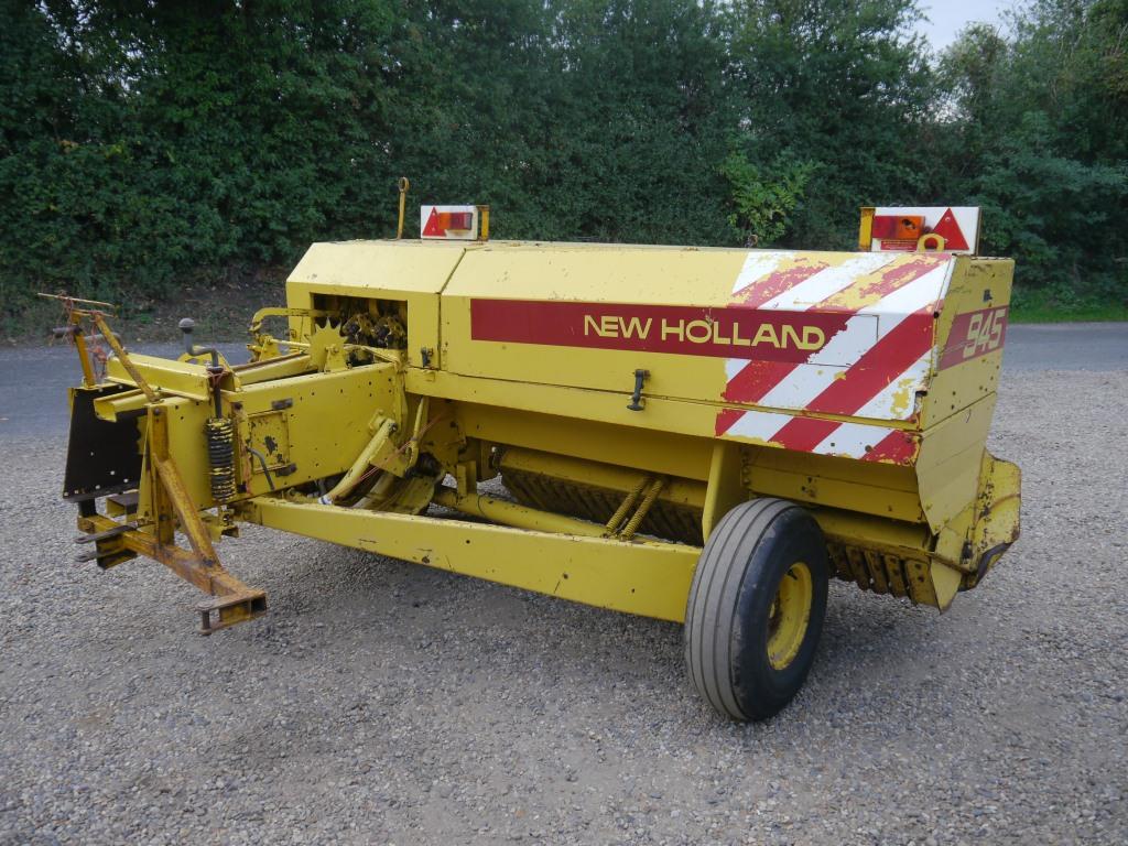 Used New Holland 945 Conventional Baler