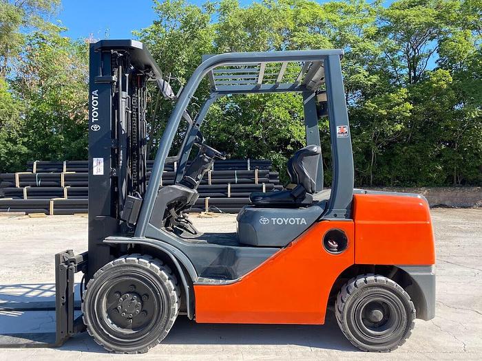 Used 2012 TOYOTA 8FDU30