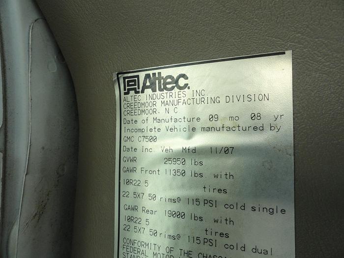 Used 2008 GMC / Altec TOPKICK C7500 / LRV56