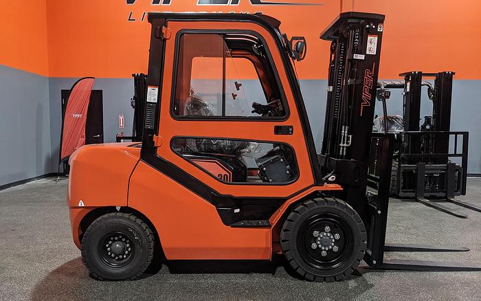 Holy Moly! 2021 Viper FD30 with Cab!