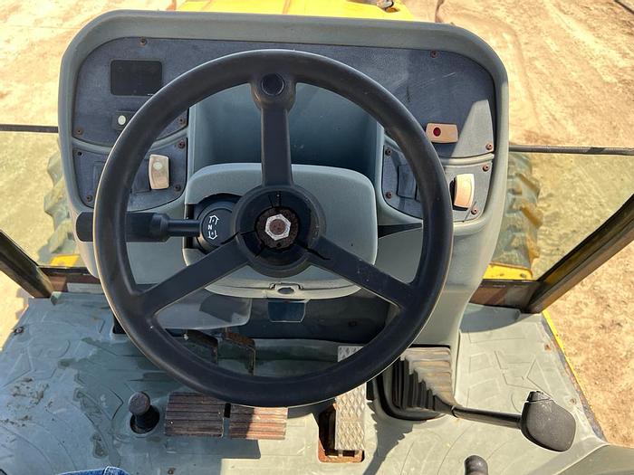 Used 2005 CAT 420D EXTENDA HOE, 4X4 BACKHOE