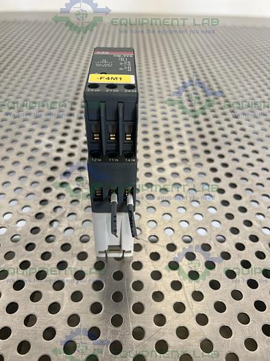 Used ABB  1SVR430824R9300 CM-PFS Phase Sequence Monitor Relay