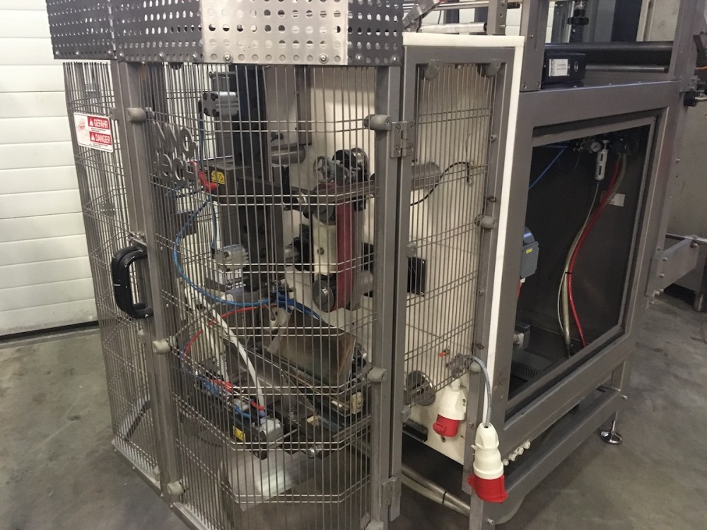 Used Innotech 3200 revo vertical bagging machine