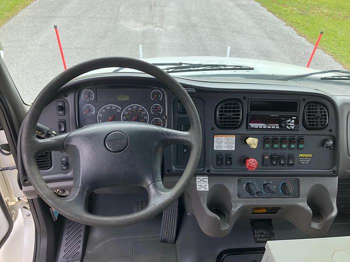 Used 2010 Freightliner M2-106 Altec DM47-TR Upper Controls Digger Derrick - P3257