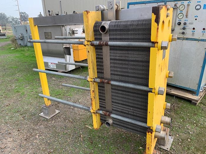 Used Heat Exchanger, Plate, 550 SF, S/st, AGC, Divider Block #S744438
