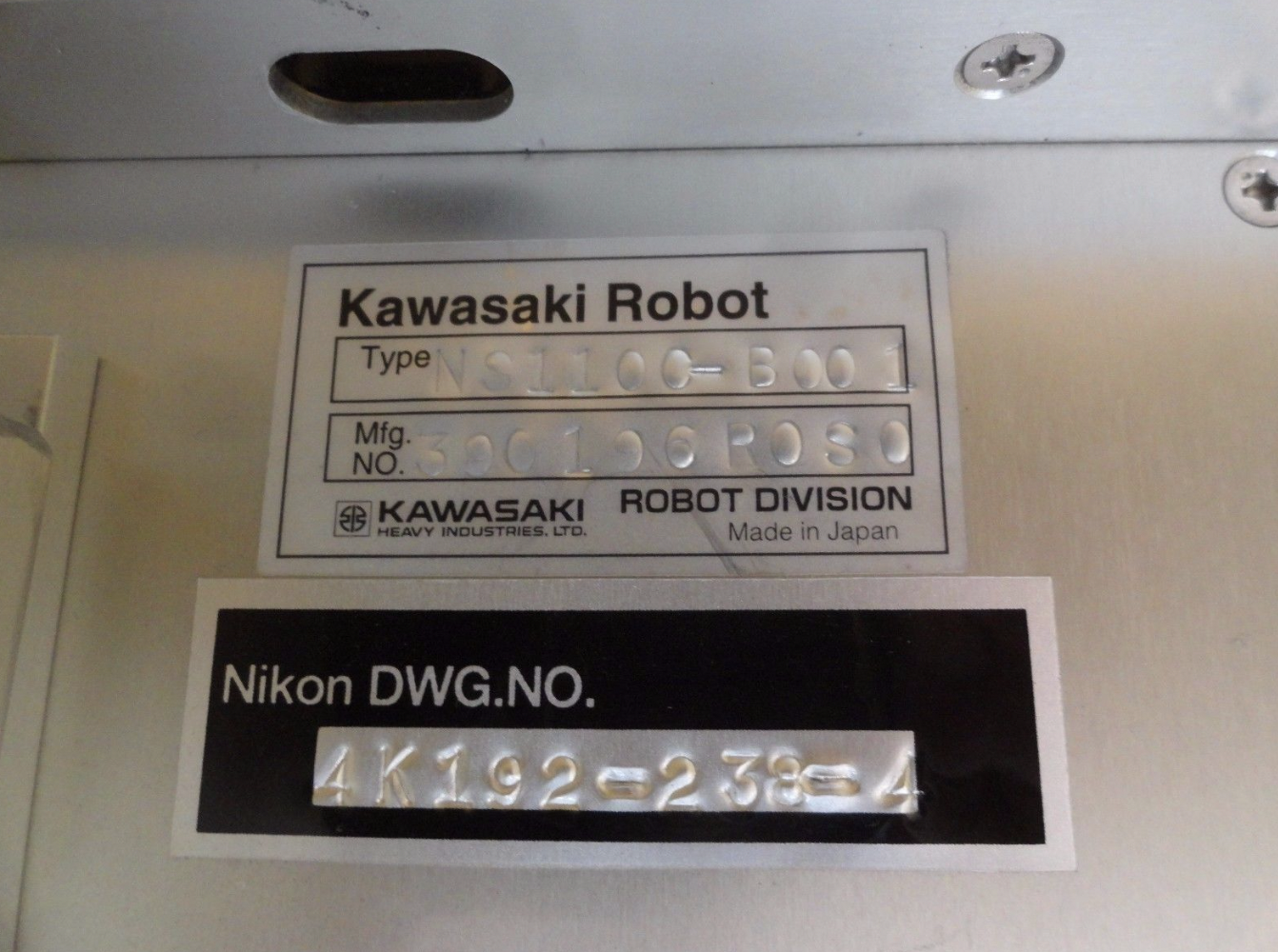 Used Kawasaki NS110C-B001 Chuckbot 4K192-238-4 NSR-S307E 300mm DUV Used