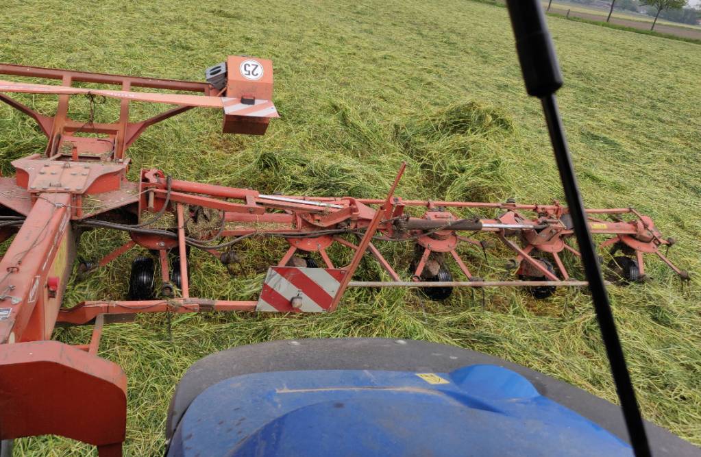 Gebruikt 1998 Kuhn GF 10601 T O schudder