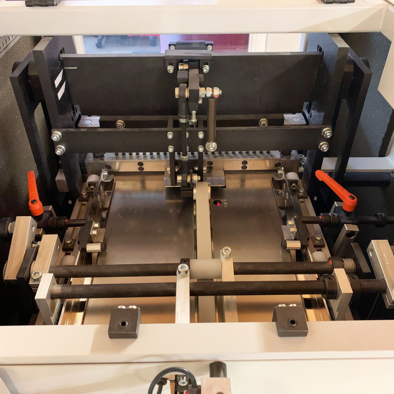 Used Renz AP300 Compact Automatic Punch