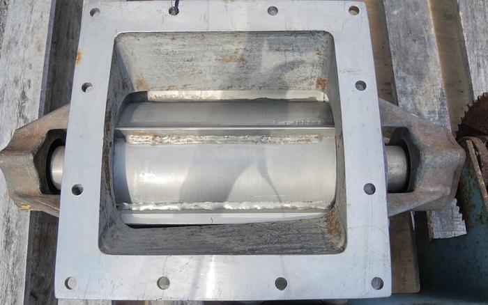 D'occasion USED ROTARY AIR LOCK VALVE, SIZE: 9" X 9", STAINLESS STEEL