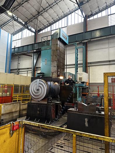 Installata Fresalesatrice a Montante Mobile Cnc INNSE CF S WZ