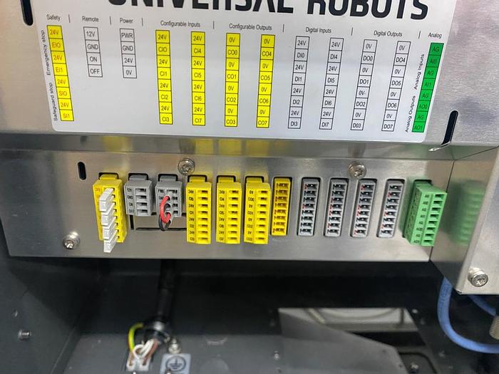 Used 2016 Universal Robots UR10 Cobot/Robot