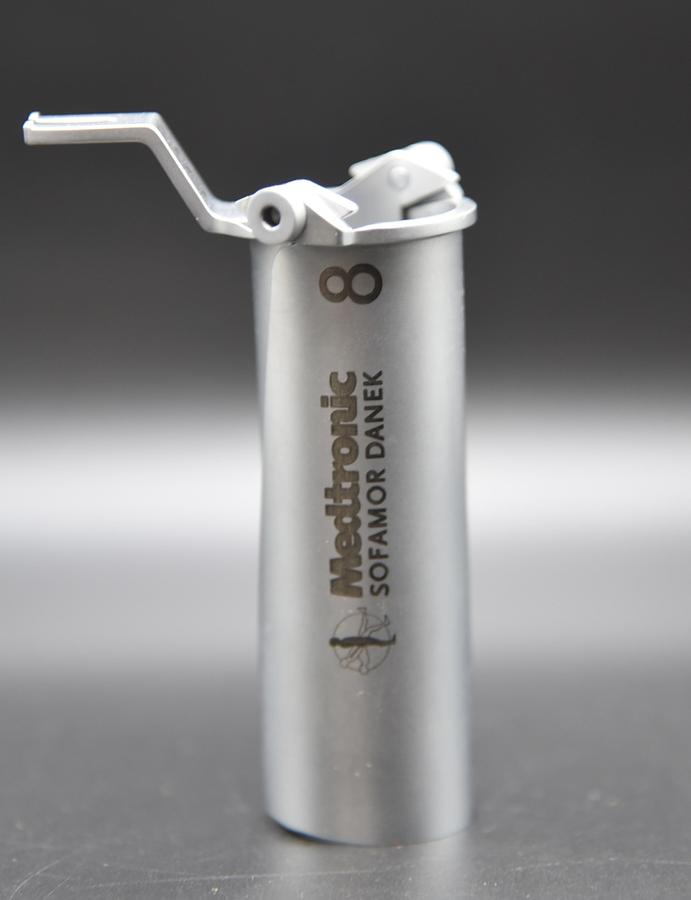 Used MEDTRONIC 9560764 METRx 25mm × 80mm Expanding Retractor Instrument