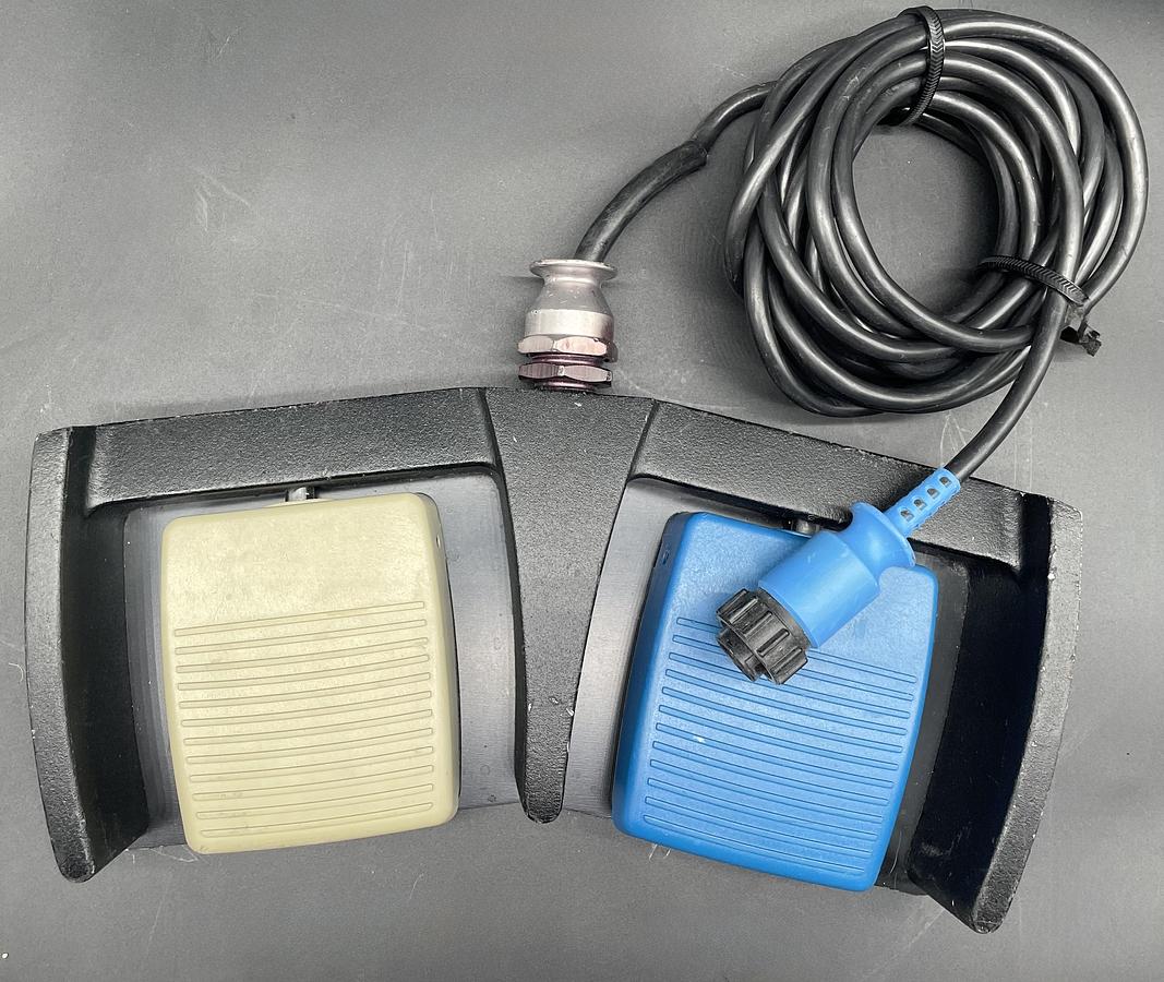 Used Covidien Valleylab 150-000-088 Footswitch