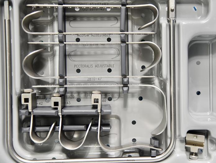 Used DEPUY HAWKINS BELL SELF-RETAINING SHOULDER RETRACTOR SET, JOHNSON&JOHNSON COMPANY