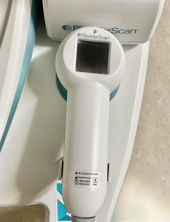 Used Verathon BVI9400 Portable 3D Ultrasound Bladder Scanner with Probe and Battery Charger 