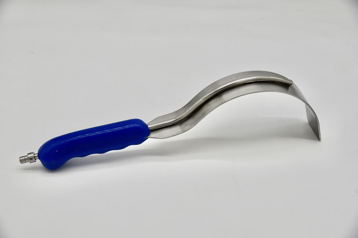 Used CODMAN BRITERAC DEAVER RETRACTOR, MEDIUM, REFERENCE 24-3167