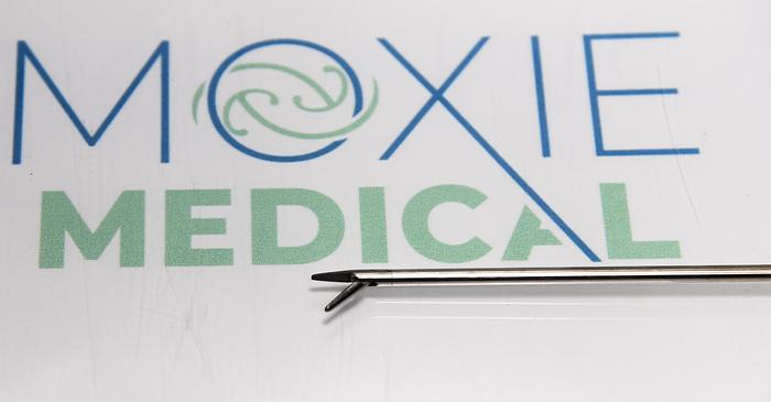 Used Elmed Surgical Laparoscopic Needleholder EO611