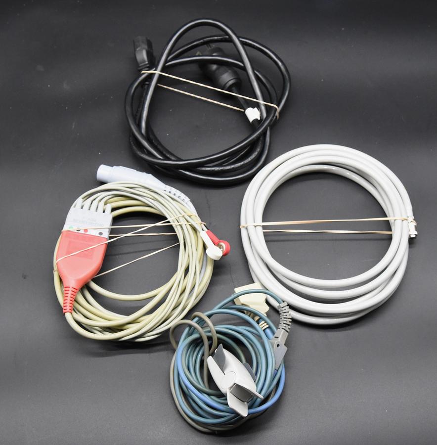 Used Datascope Passport 2 Multiparameter Patient Monitor, Spo2, NIBP, TEMP, ECG Patient Monitor, P/N 0998-00-0170-0013A