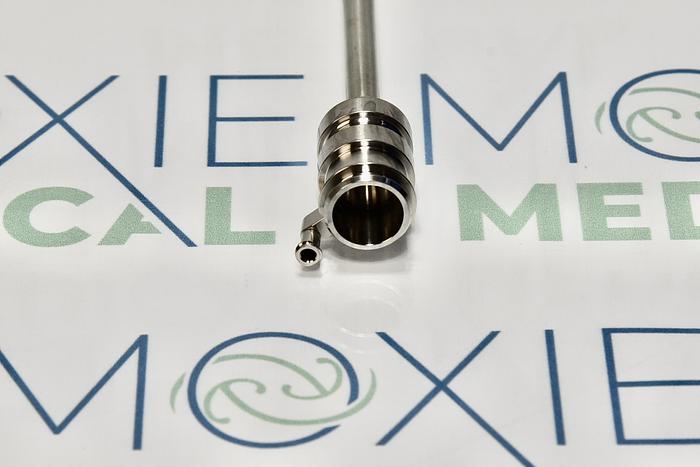 Used DaVinci Intuitive Regular Cannula, 8mm, 420254-03