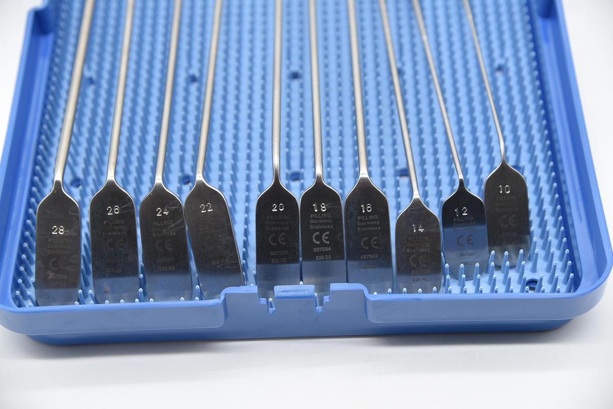 Used PILLING Pilling/Weck Teleflex Jackson Laryngeal Dilator Set T&A InstrumentTray ( SET OF 18 SIZE 10-44)