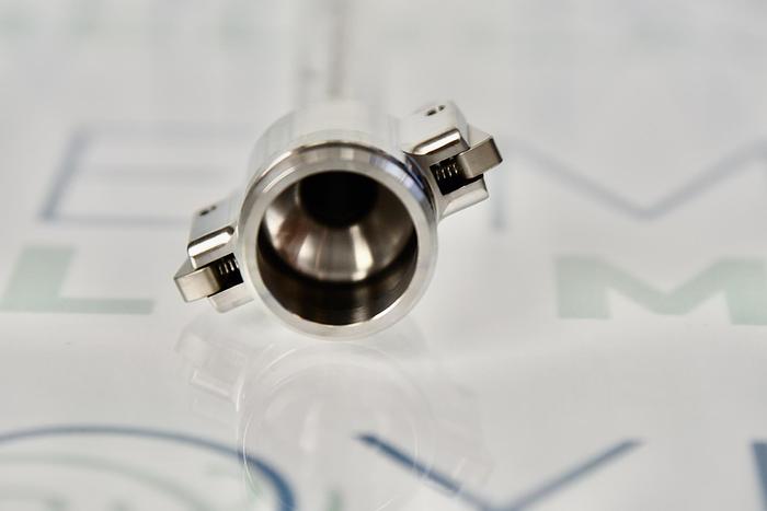 Used Intuitive Surgical 420377-01 Da Vinci EndoWrist Stapler Cannula Reducer