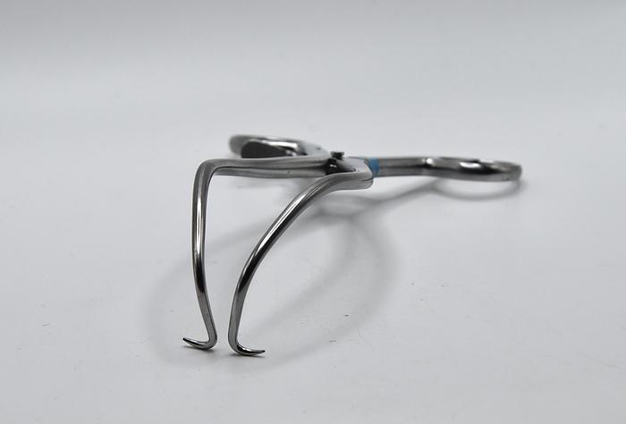 Used Boss 18-3100 Seletz-Gelpi Surgical Retractor 6-3/4