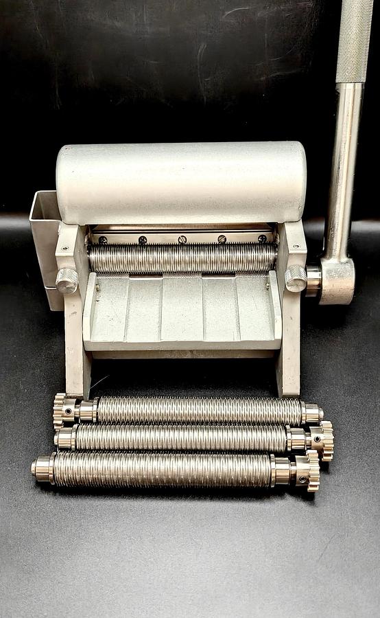 Used Zimmer 00-7701-000-00 Skin Graft Mesher