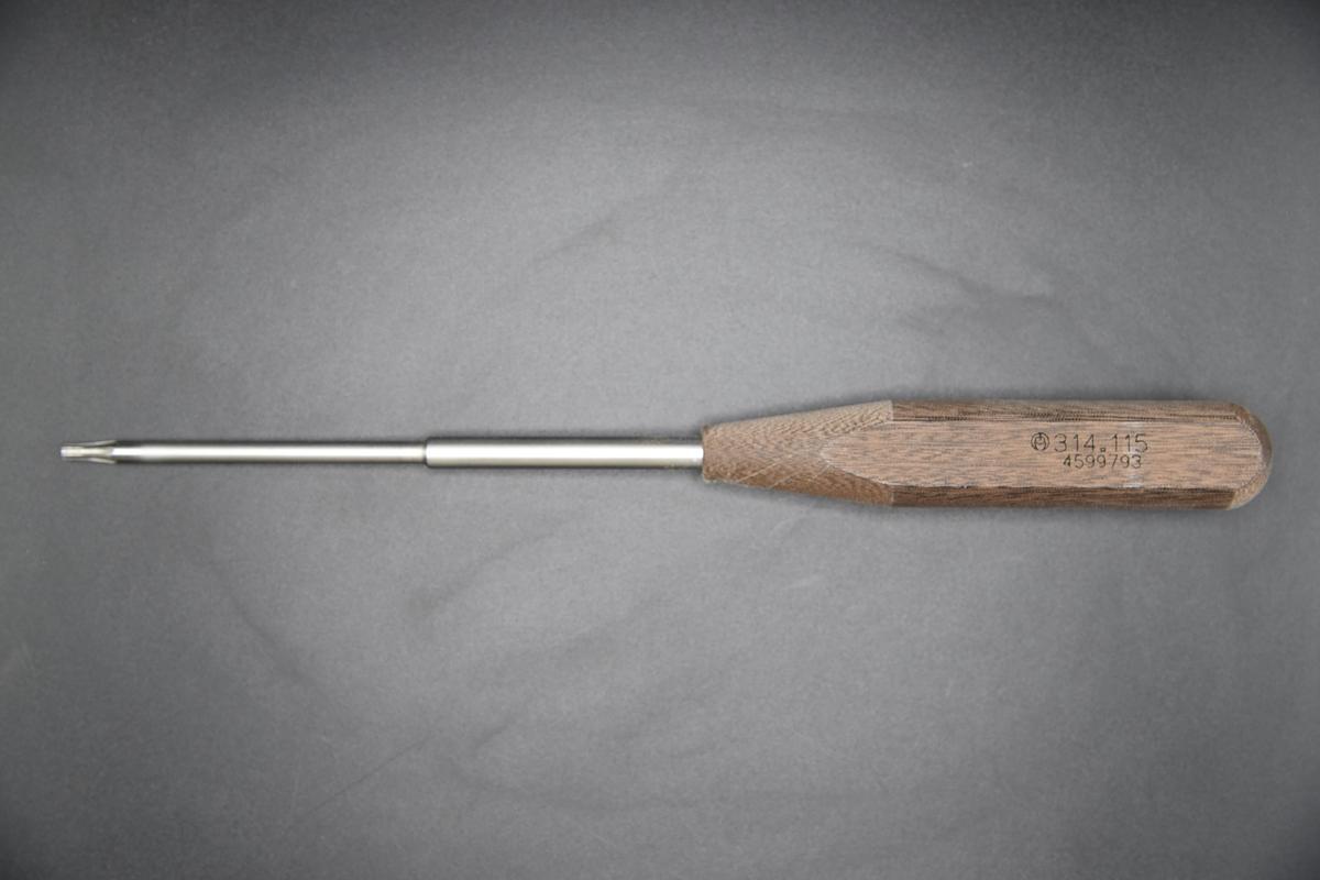 Used Synthes 314.115 Stardrive Screwdriver