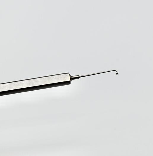 Used Storz E0567 Kuglen Iris Hook & Lens Manipulator