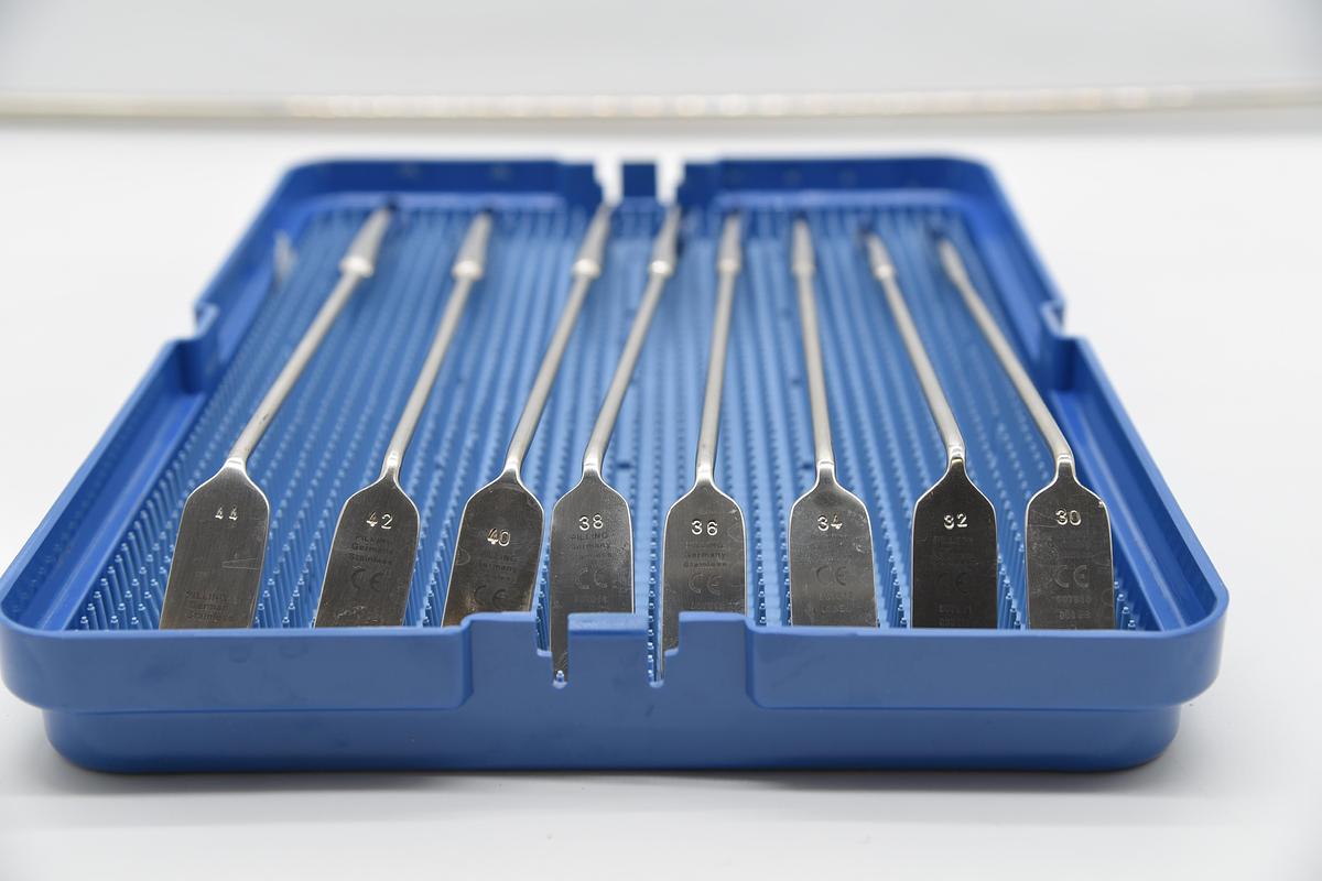 Used PILLING Pilling/Weck Teleflex Jackson Laryngeal Dilator Set T&A InstrumentTray ( SET OF 18 SIZE 10-44)