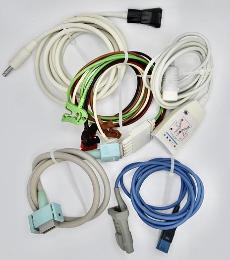 Used PHILIPS INTELLIVUE MX800 ANESTHESIA CO2 MONITOR WITH M3001A & M3015A MODULES