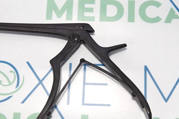 Used Kerrison King Rongeur 10-404EJ 10″ 40 Degree Up with Bone Ejector & Thin Foot-Plates 4mm