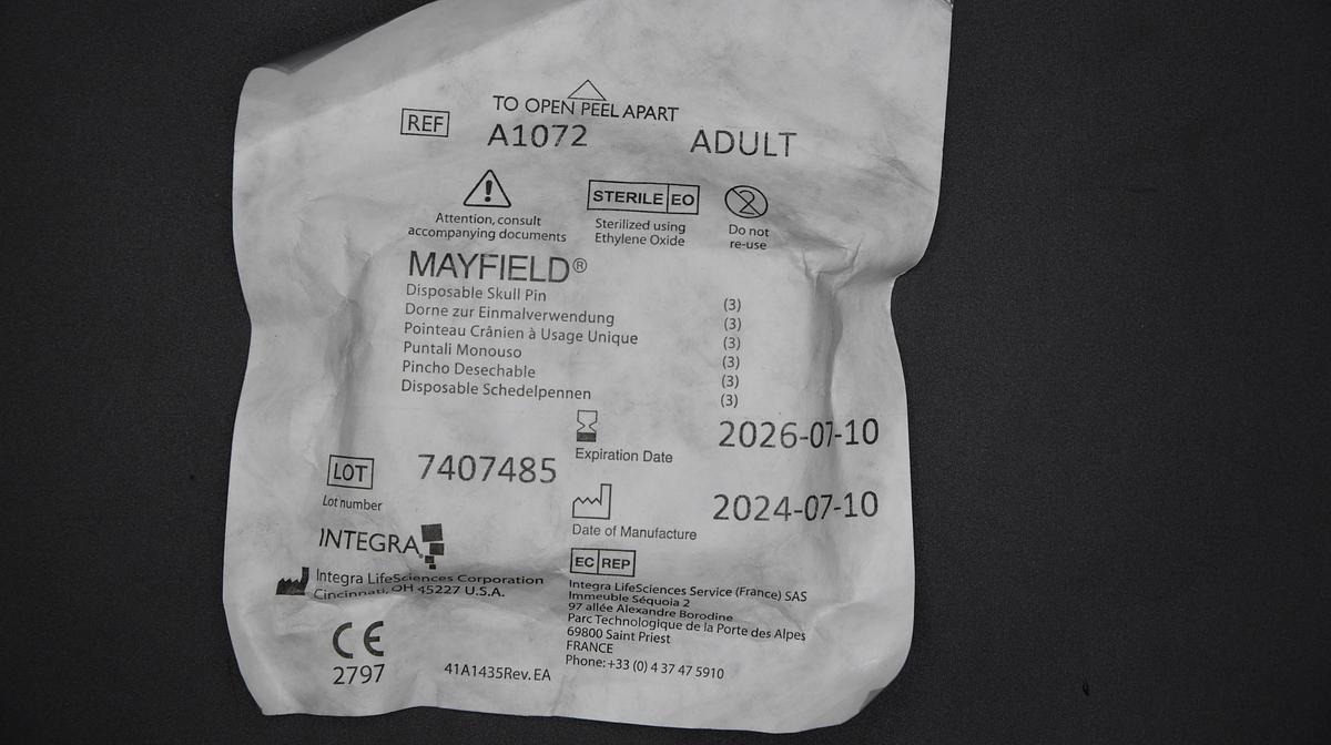 A-1072: Integra Mayfield Disposable Skull Pin, Adult, Plastic Base (3/PK)