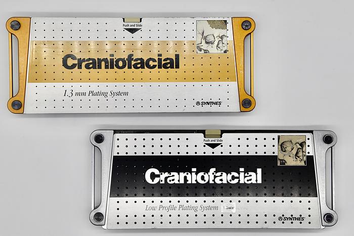 Used SYNTHES CRANIOFACIAL 1.3MM PLATING SYSTEM AND LOW PROFILE PLATING SYSTEM INSTRUMENT SET
