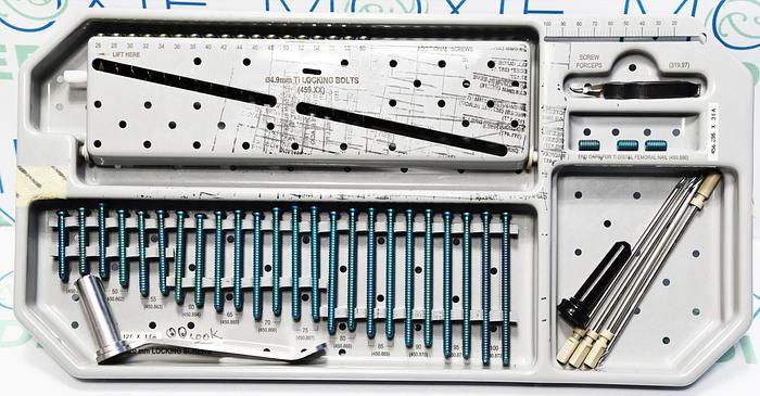 Used 105.521 TITANIUM DISTAL FEMORAL NAIL INSERTION AND LOCKING SET