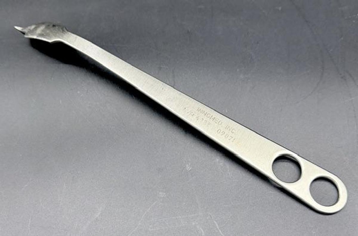 Used Innomed 4235 Single Prong Lombardi Retractor