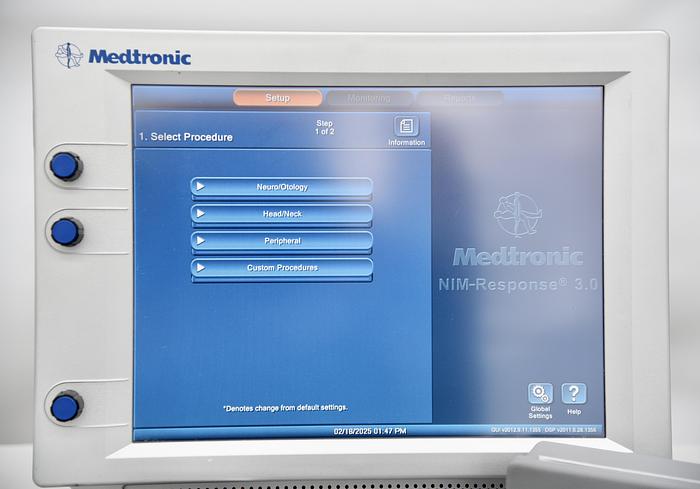 Used Medtronic NIM Response 3.0 with Cables and Accessories Reference 8253001