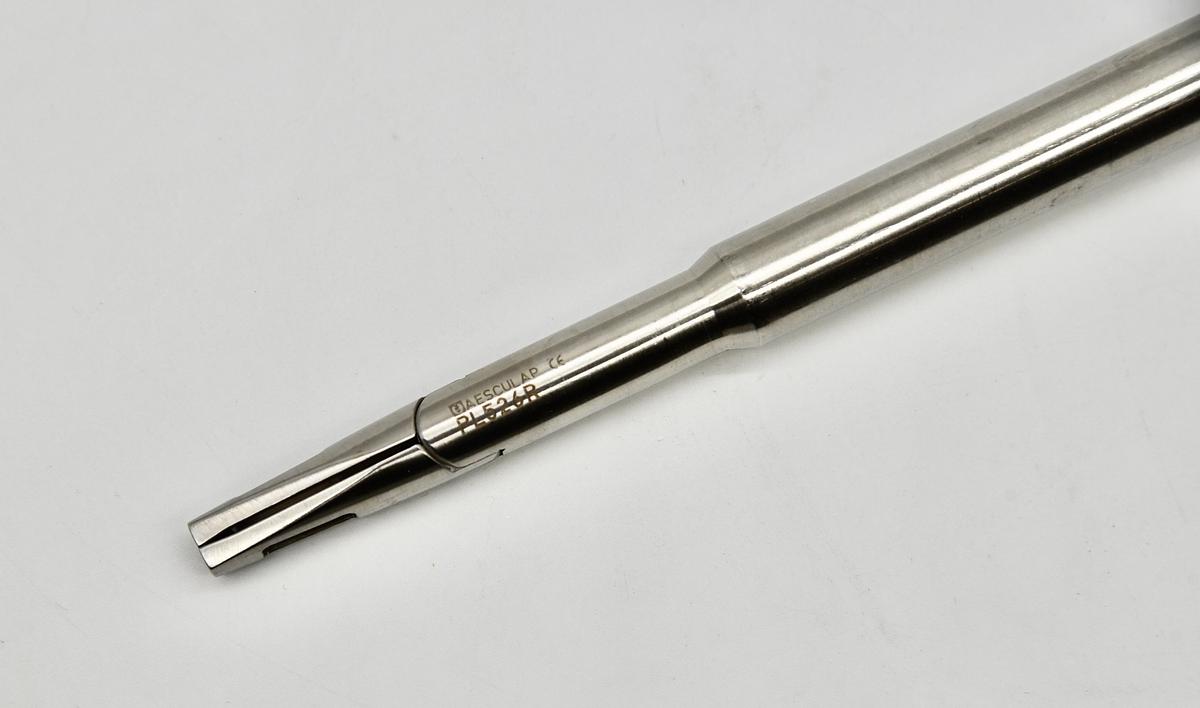 Used Aesculap Surgical 12mm 35cm Clip Remover PL526R